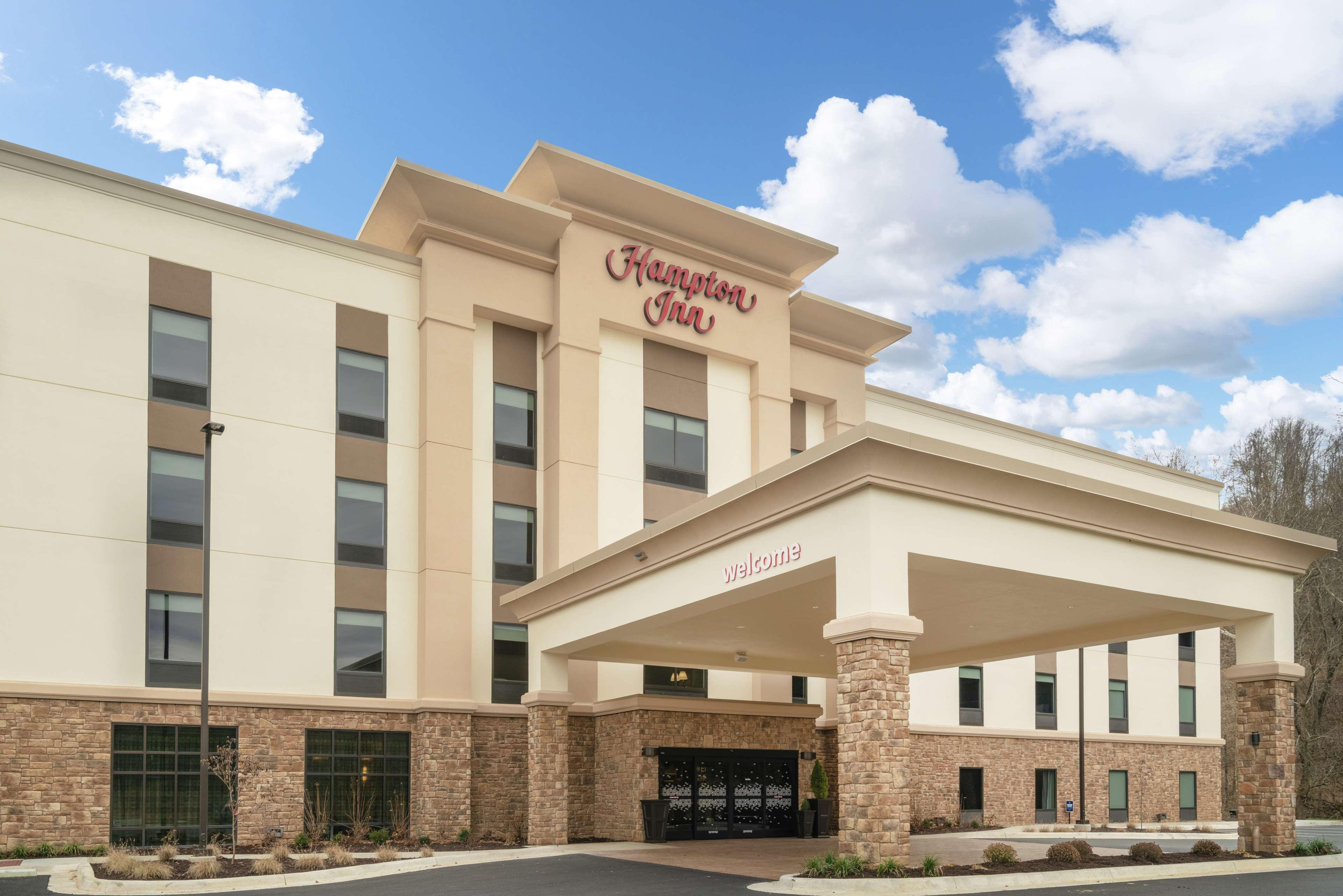 Hampton Inn Weston, Wv Bagian luar foto