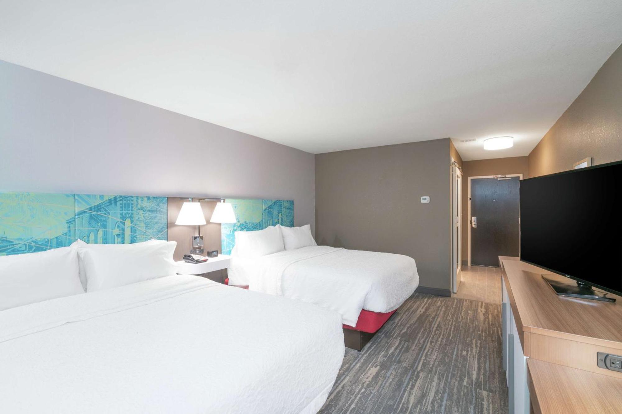 Hampton Inn Weston, Wv Bagian luar foto